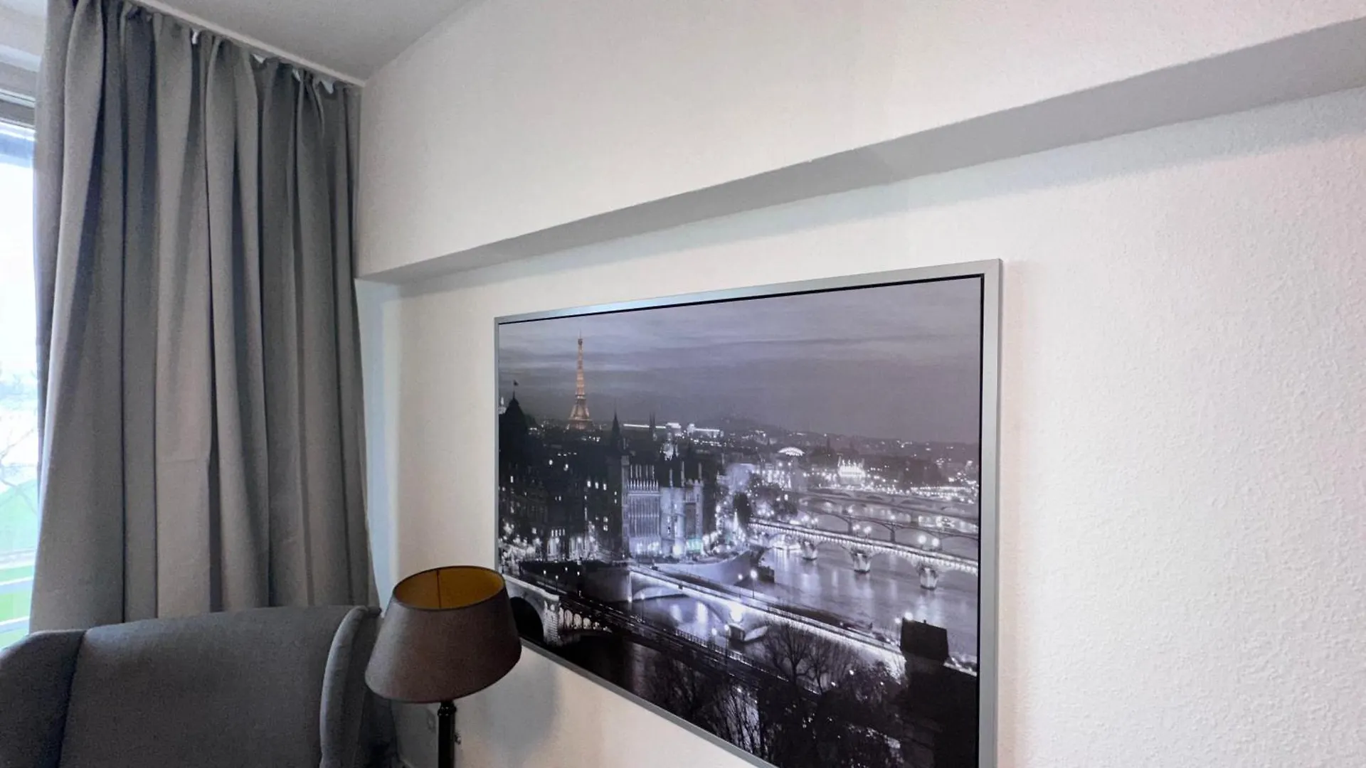 Einmaliger Rheinblick, Fusslaufig Zur Messe Apartment Dusseldorf 0*,  Germany