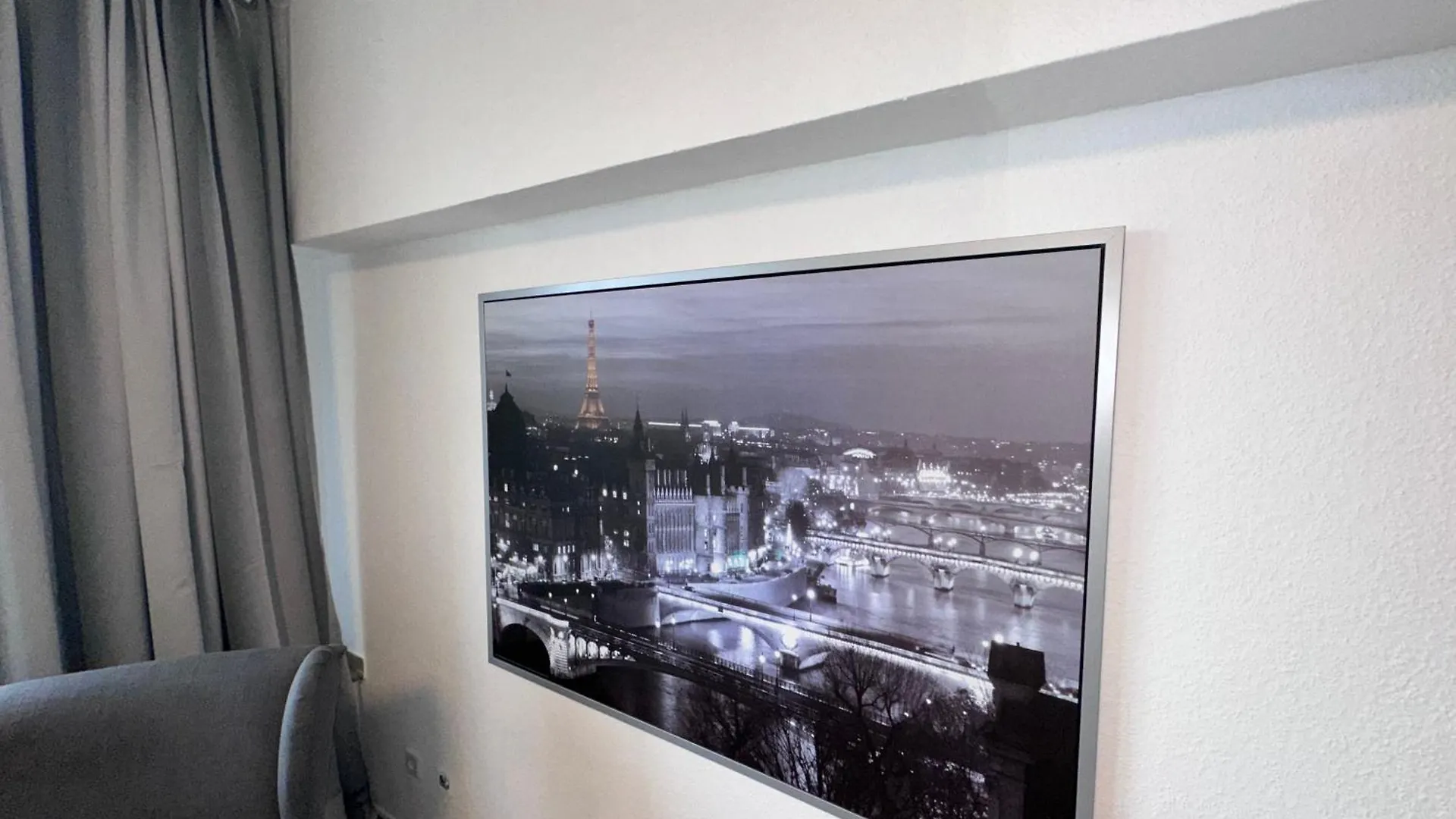 Einmaliger Rheinblick, Fusslaufig Zur Messe Apartment Dusseldorf